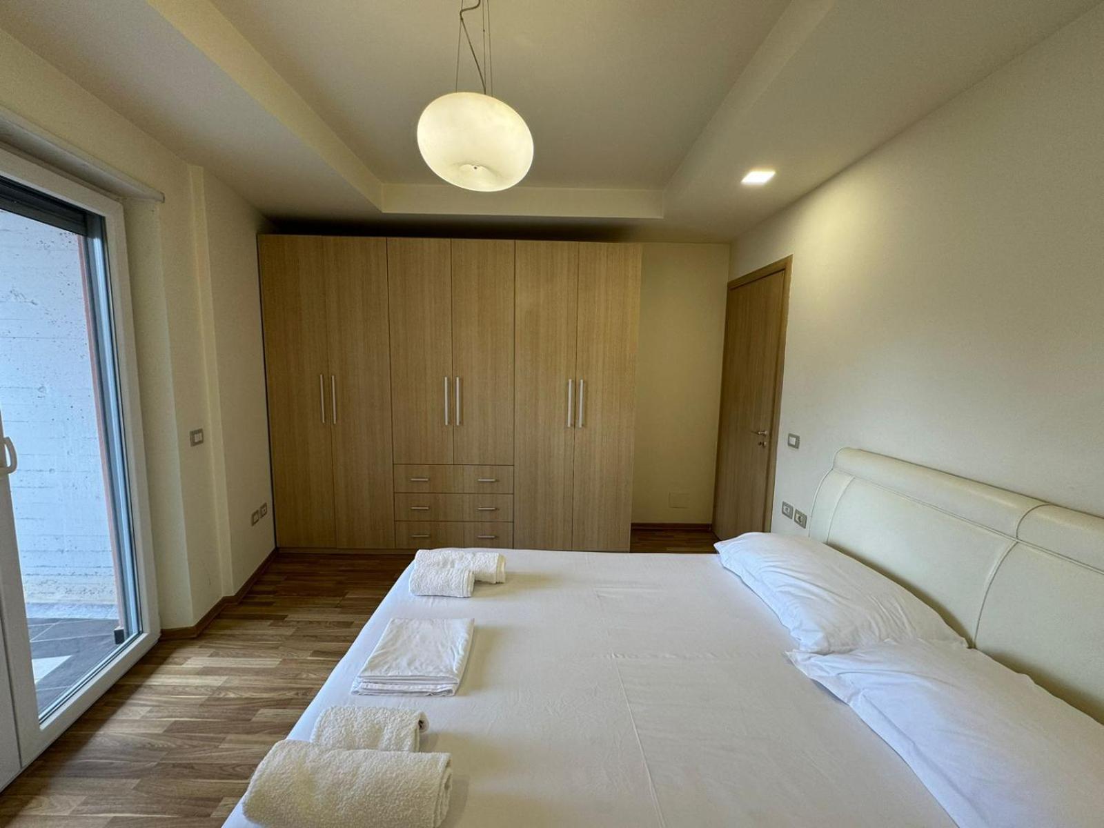 Diem Apartment Near Pazari I Ri Tirana Zewnętrze zdjęcie
