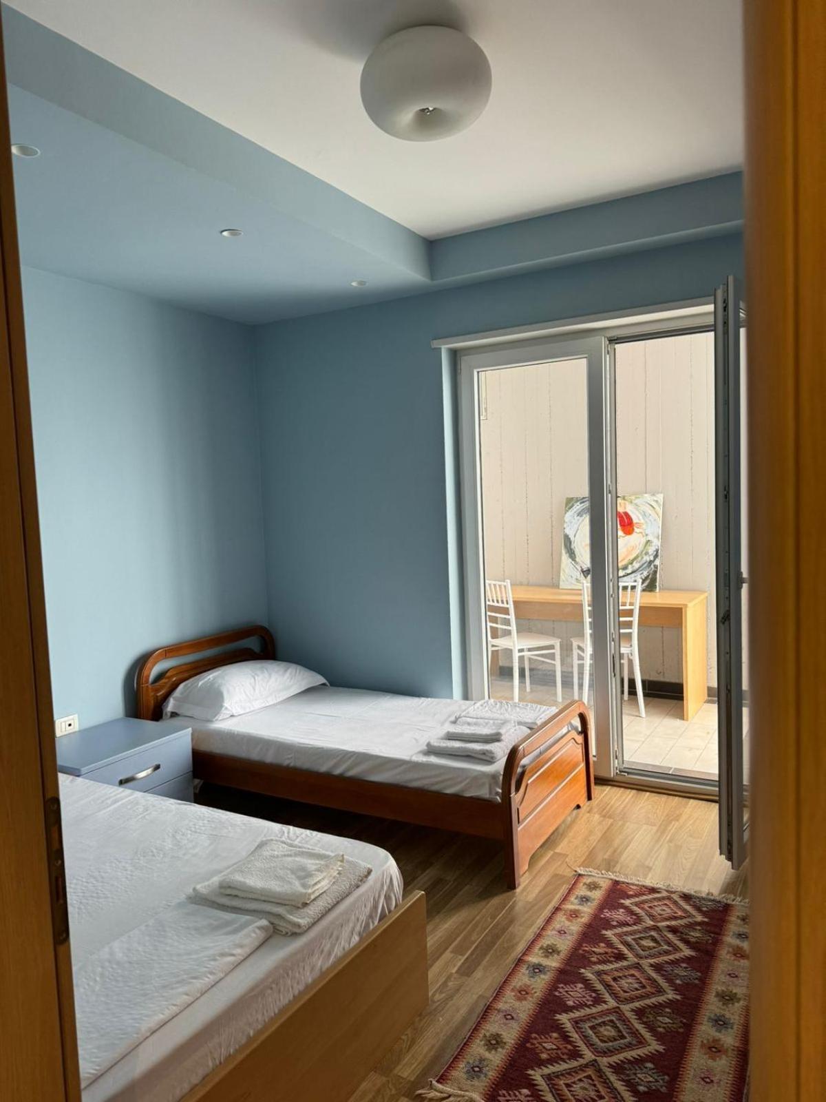 Diem Apartment Near Pazari I Ri Tirana Zewnętrze zdjęcie