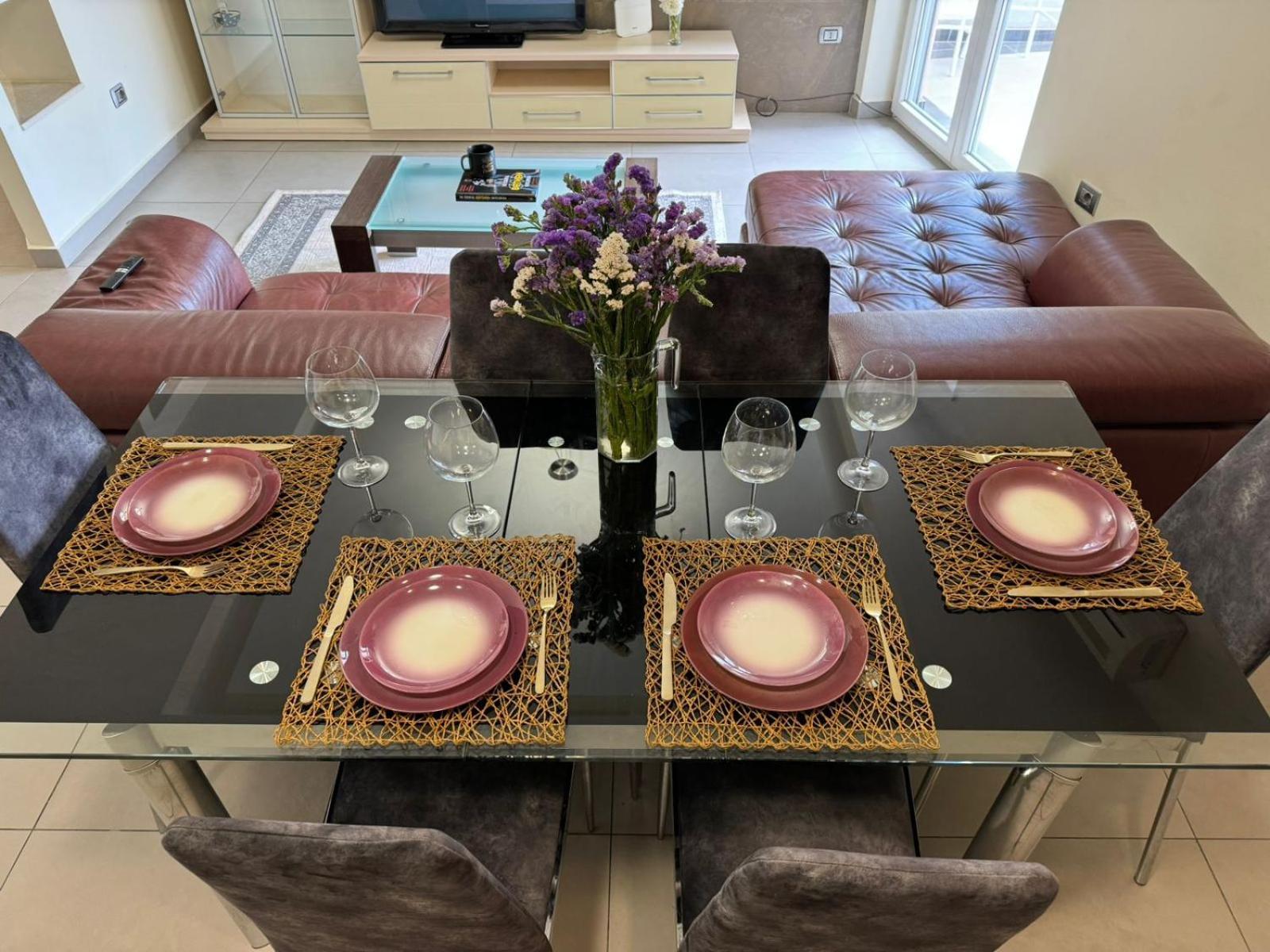 Diem Apartment Near Pazari I Ri Tirana Zewnętrze zdjęcie