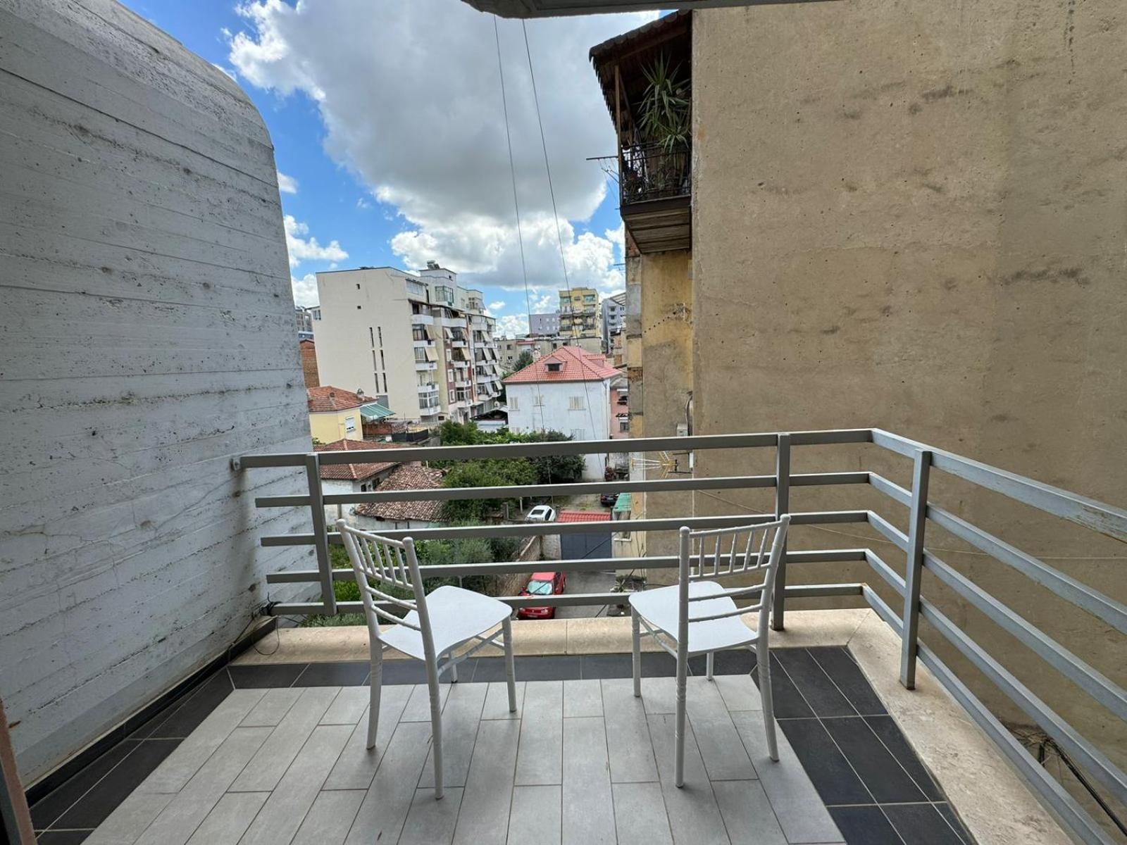 Diem Apartment Near Pazari I Ri Tirana Zewnętrze zdjęcie